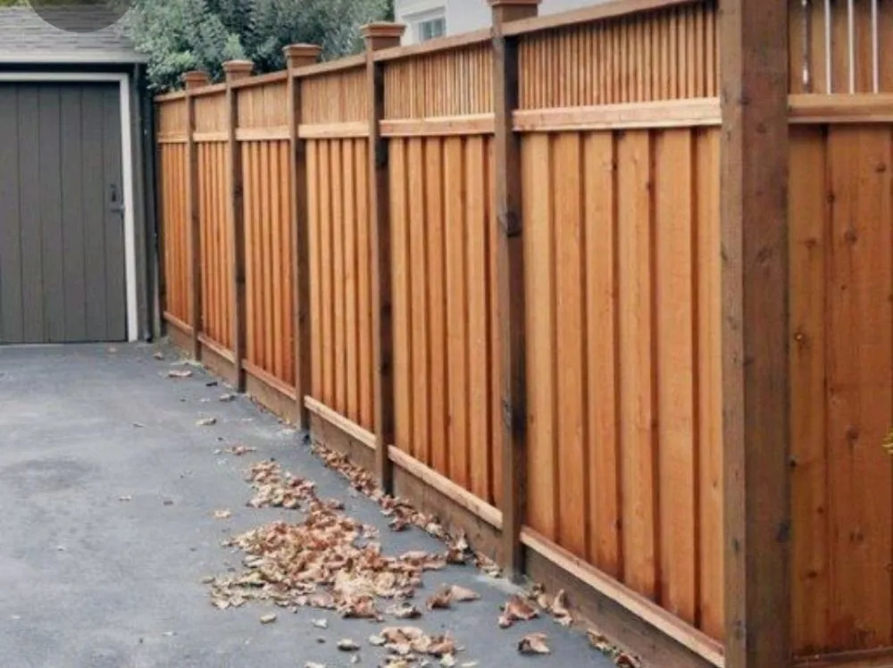 Custom yard maintenance experts serving Des Moines, IA - Complete Homecare Solutions