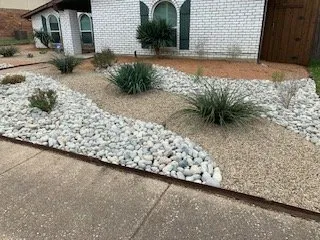 Top-rated yard maintenance in Dallas, TX - Complete Landscape and Design