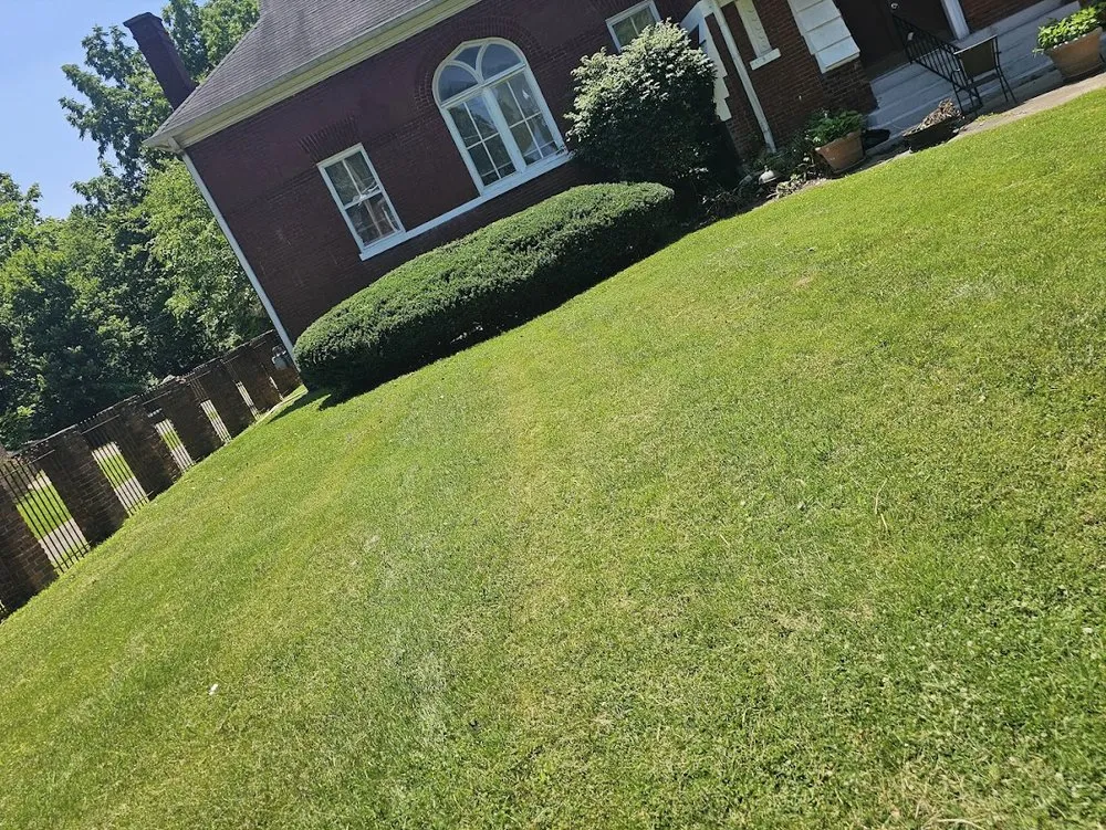 Affordable landscaping services for homes across Louisville, KY - Complete Landscape Lawncare