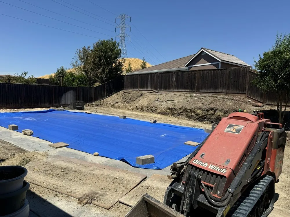 Reliable yard maintenance in Oakley, CA by Complete Landscape