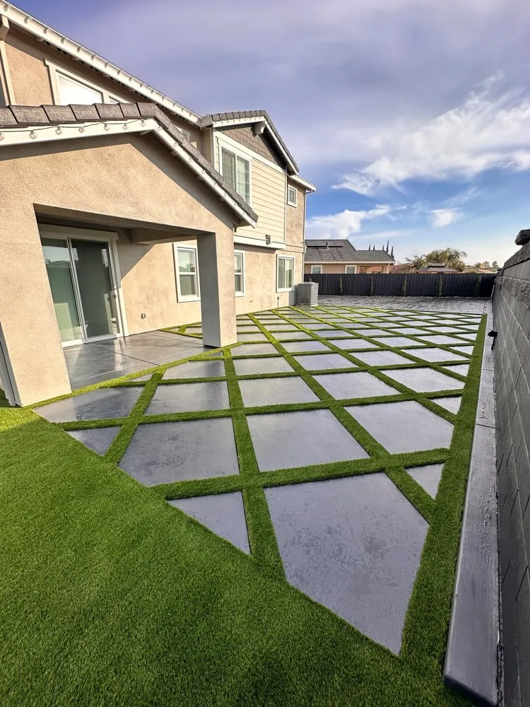 Expert lawn care service in Oakley, CA - Complete Landscape