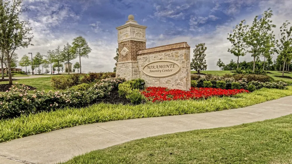 Custom residential landscaping in Oklahoma City, OK by Complete Landsculpture