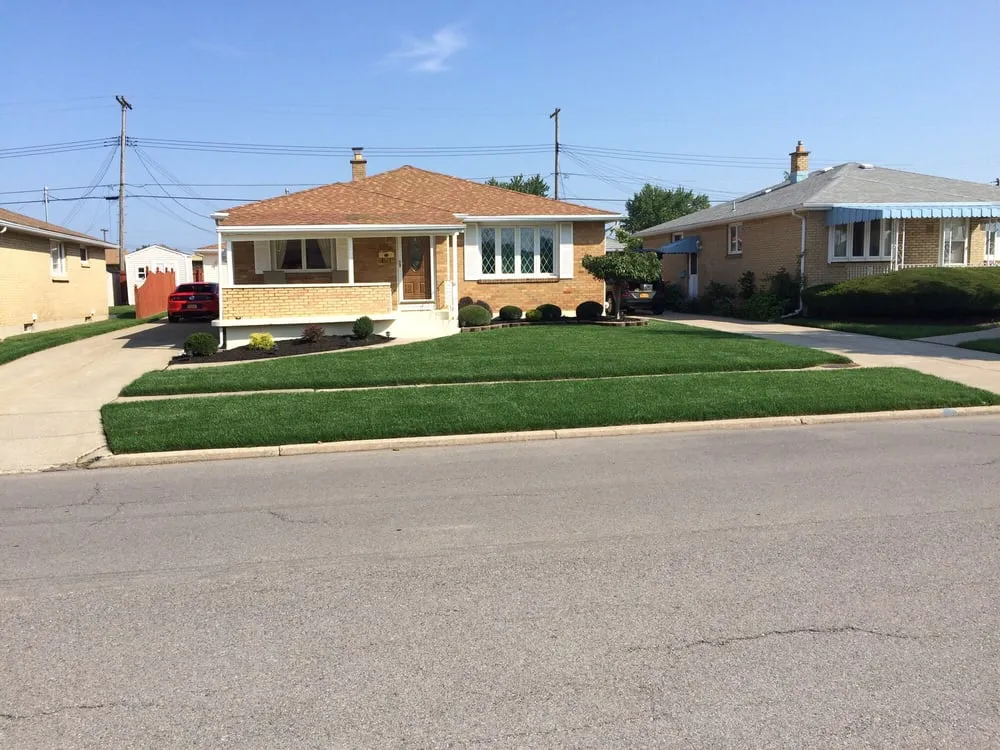Reliable yard maintenance for residential properties across Cheektowaga, NY - Complete Lawn & Yard Care