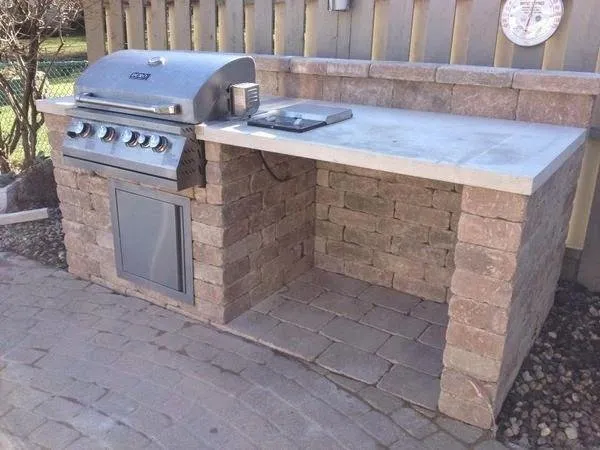 Custom lawn care service in Palatine, IL by Complete Lawn And Snow Services