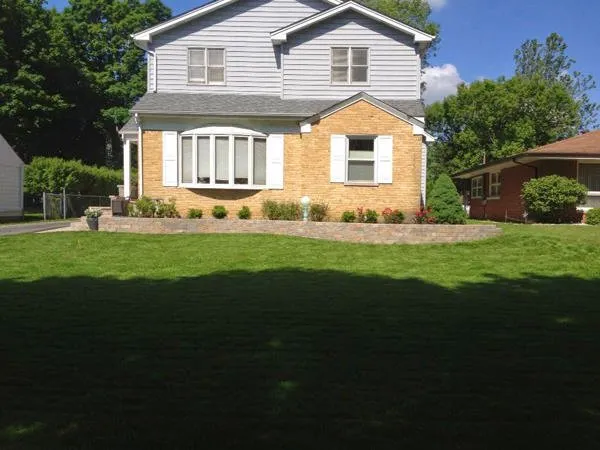 Local yard cleanup service in Palatine, IL by Complete Lawn And Snow Services
