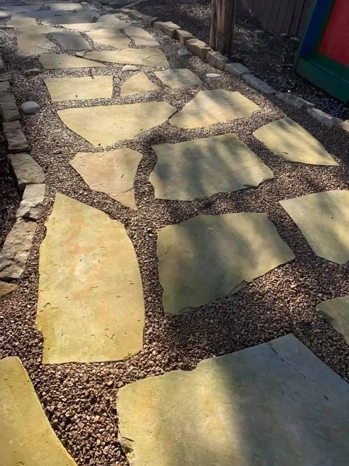 Local garden landscaping experts serving Nashville, TN - Complete Lawn Care