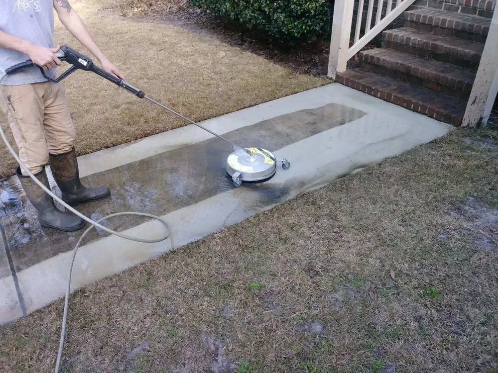 Expert lawn mowing service with custom design in Newport, NC by Complete Lawn Care