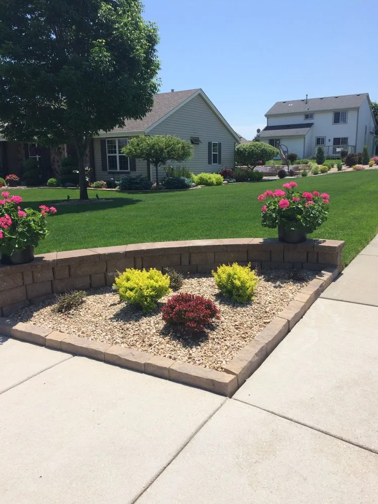 Reliable outdoor landscaping for beautiful yards in Milwaukee, WI by Complete Lawn Services