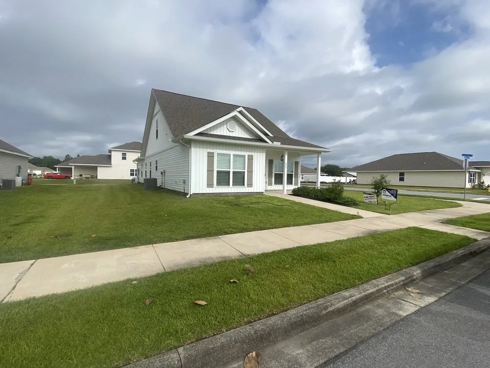 Professional garden landscaping in Panama City Beach, FL by Complete Lawn Solutions