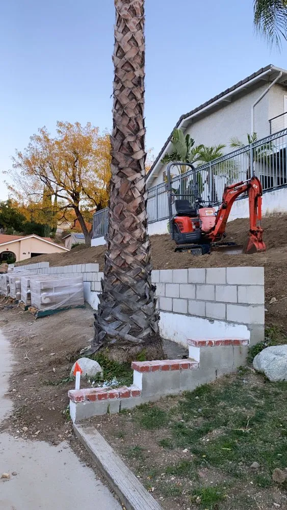 Expert residential landscaping for year-round maintenance in Simi Valley, CA by Complete Leif Construction