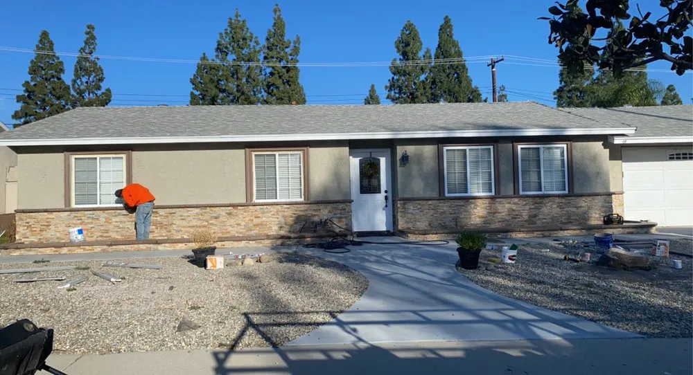 Local lawn care service experts serving Simi Valley, CA - Complete Leif Construction