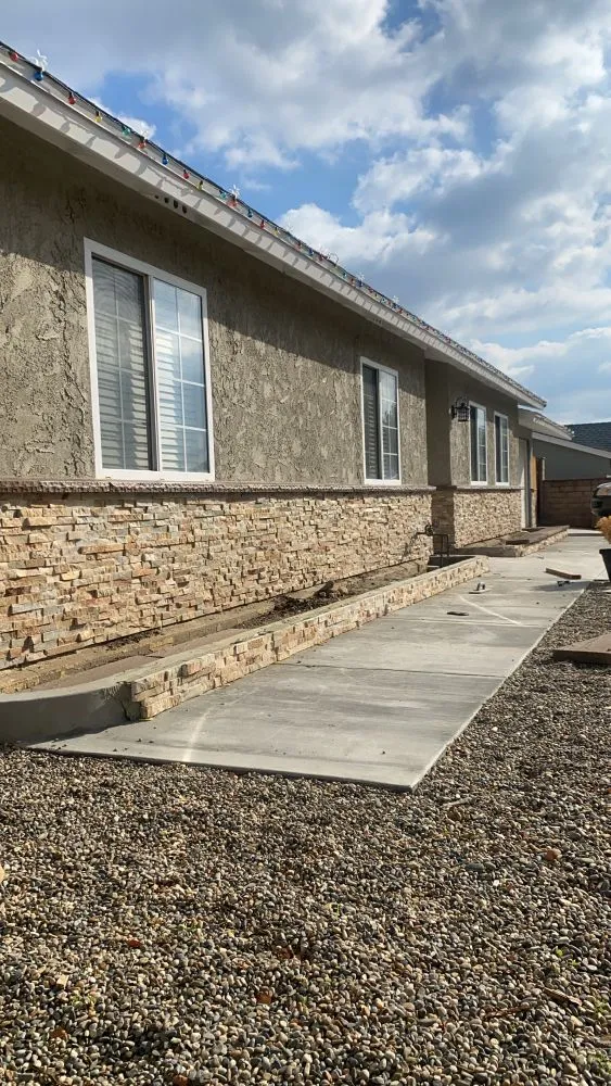 Professional yard cleanup service experts serving Simi Valley, CA - Complete Leif Construction