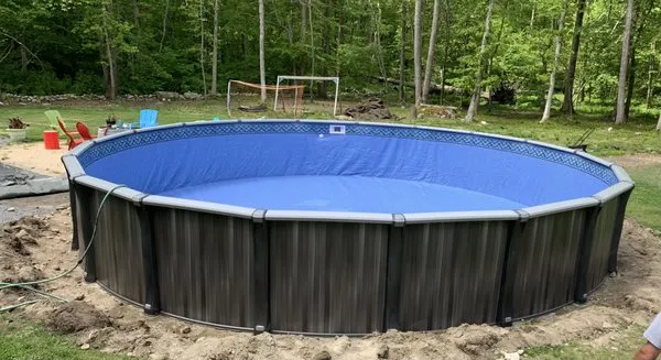 Complete Pools and Landscaping Logo