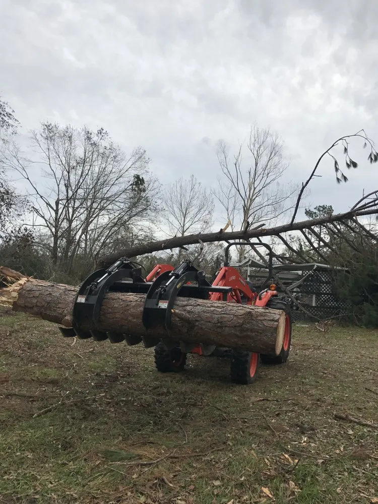 Custom yard maintenance in Sebring, FL by Compton Lawn & Property Services