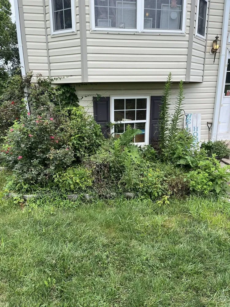 Custom lawn mowing service in Martinsburg, WV by Compton Lawn Care