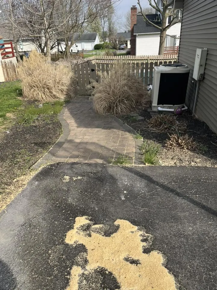 Reliable lawn mowing service experts serving Martinsburg, WV - Compton Lawn Care