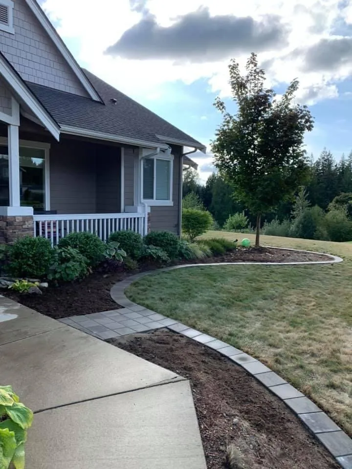 Trusted yard cleanup service in Monroe, WA - Con Amor Landscaping