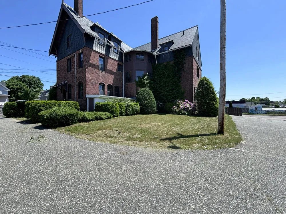 Affordable outdoor landscaping for beautiful yards across Whitman, MA - Conal’s landscaping