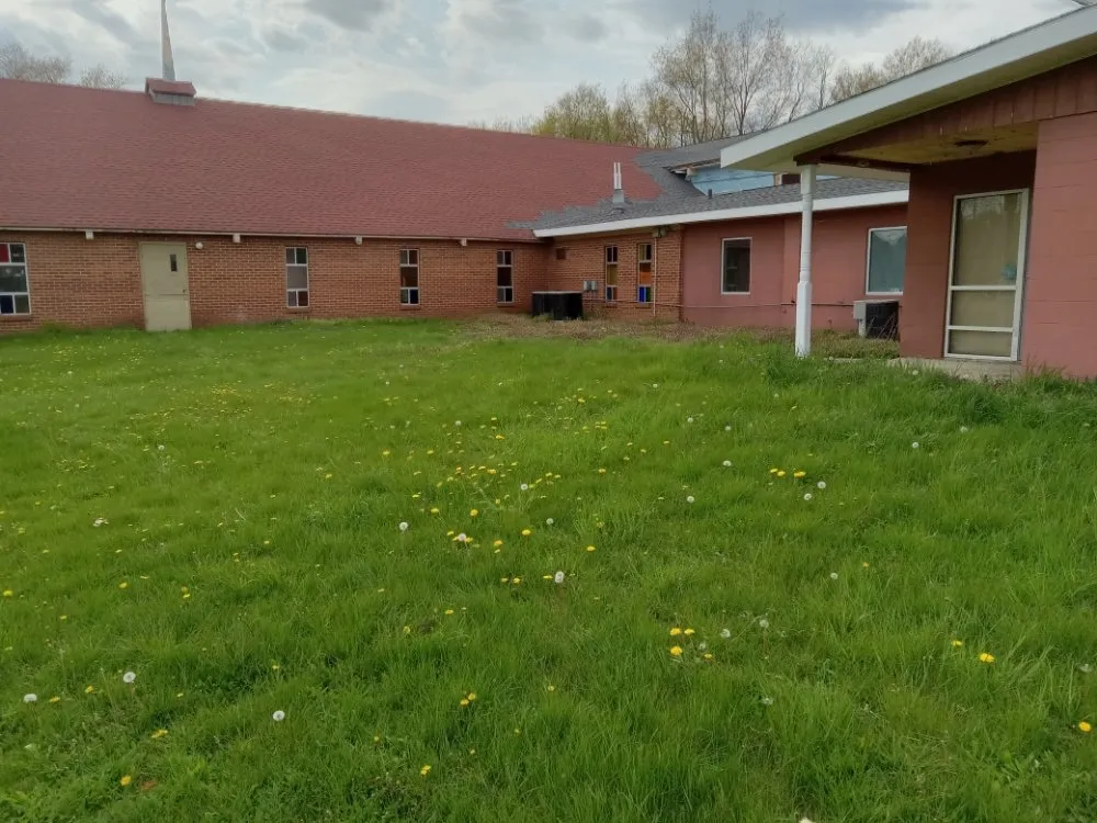 Expert outdoor landscaping in Battle Creek, MI by Conant & Family Lawn Care & Landscaping