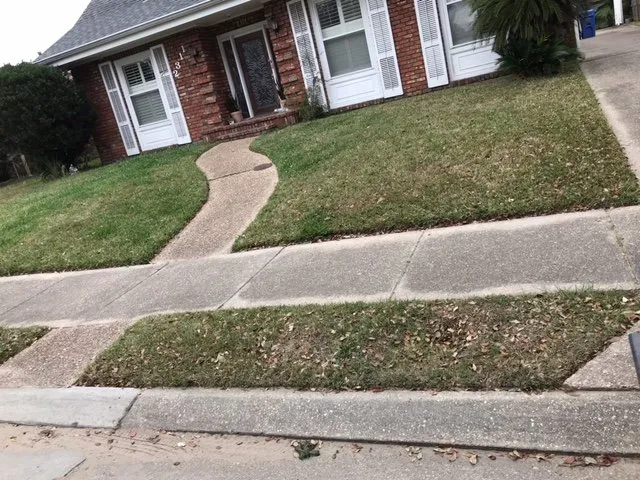 Local outdoor landscaping in New Orleans, LA by Conaway and Daniel's Reliable Lawn Care Services