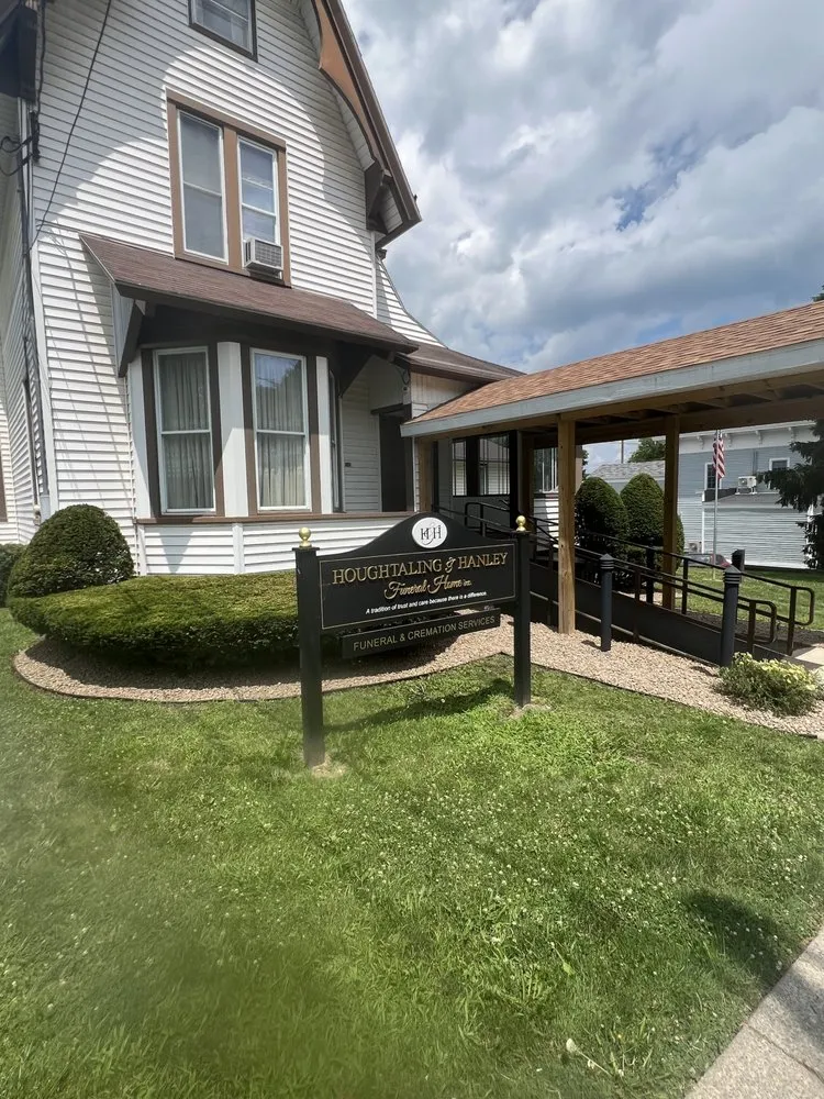 Top-rated outdoor landscaping in Fultonville, NY by Conbeer Enterprises