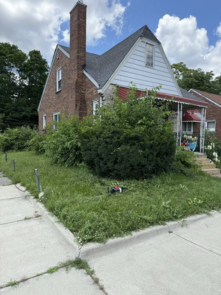 Professional yard maintenance in Detroit, MI by Concentric Lawn Maintenance