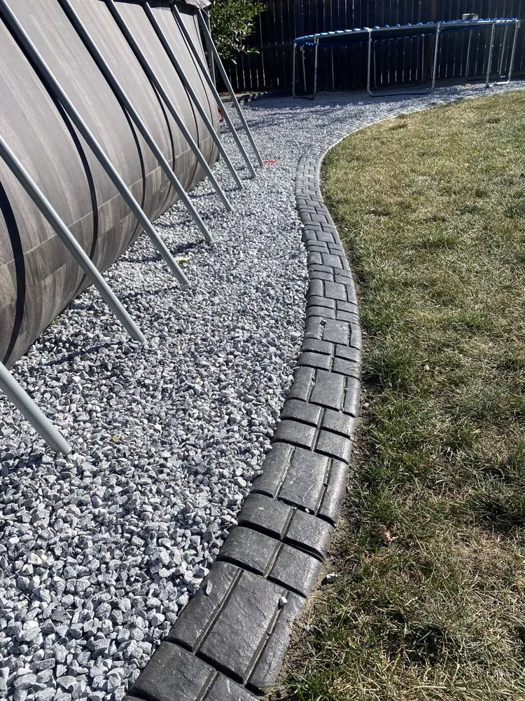 Local lawn care service experts serving Dickinson, TX - Concept Curbing