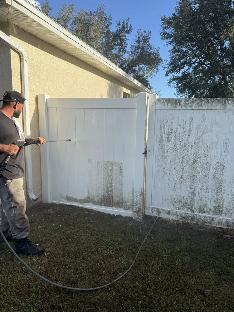 Professional outdoor landscaping in Port Charlotte, FL - Concept Cutz