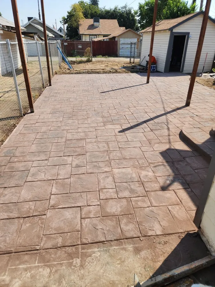 Affordable lawn mowing service for homes in Pomona, CA by Concrete by Leo and Javier