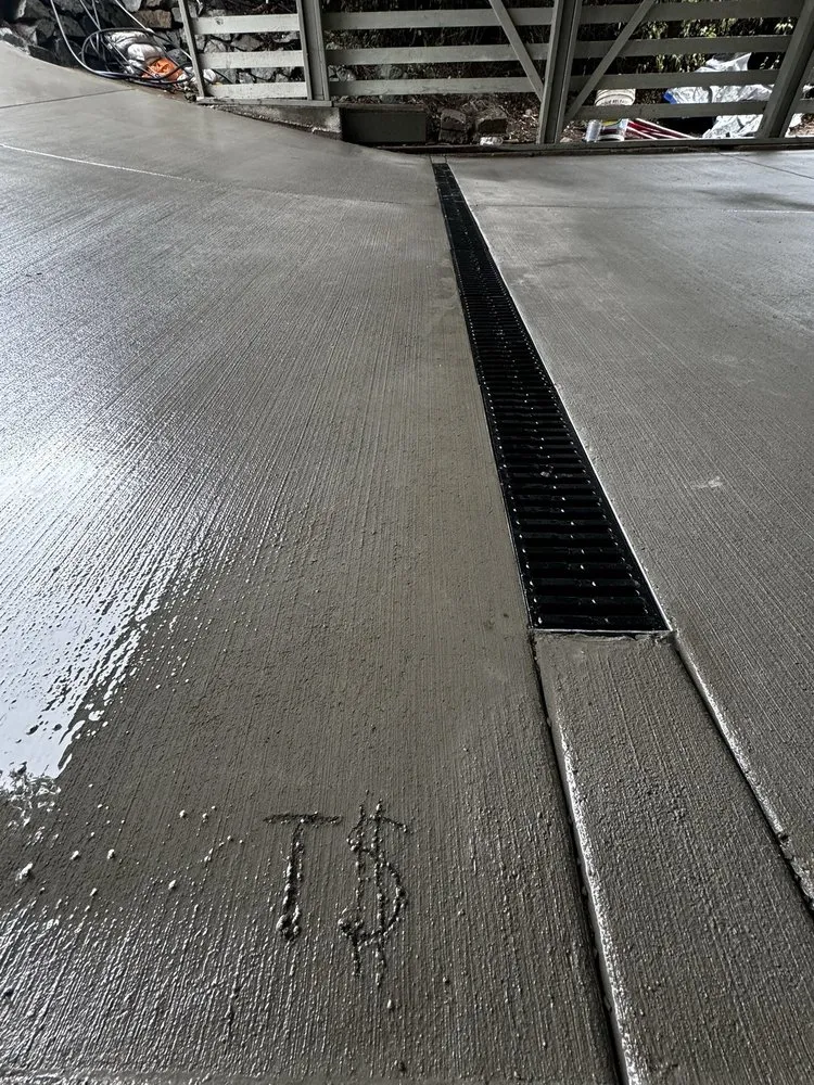 Top-rated lawn mowing service in San Diego, CA by Concrete Creations SD