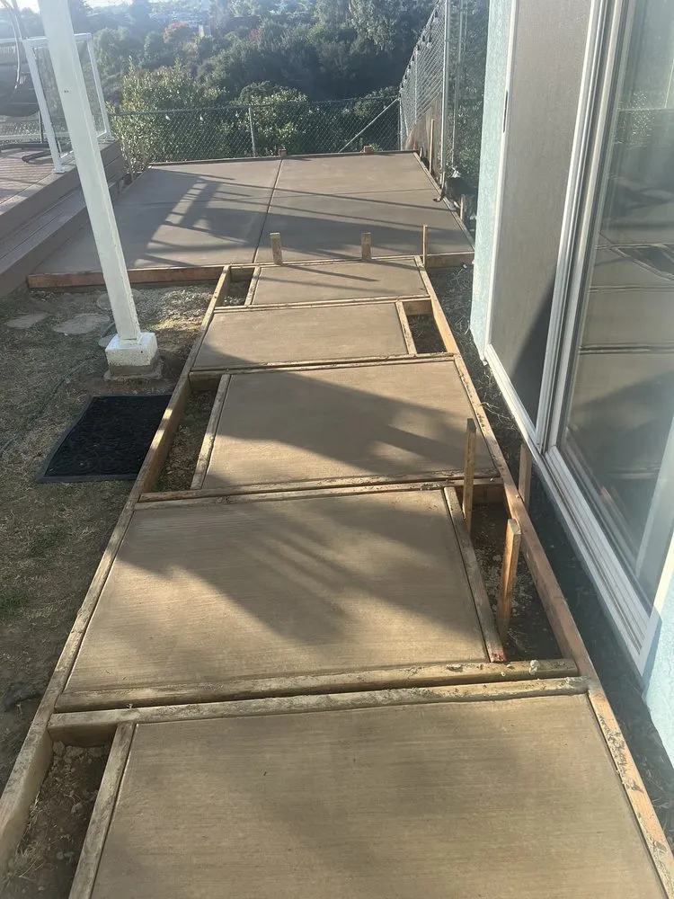 Trusted yard cleanup service in San Diego, CA - Concrete Creations SD