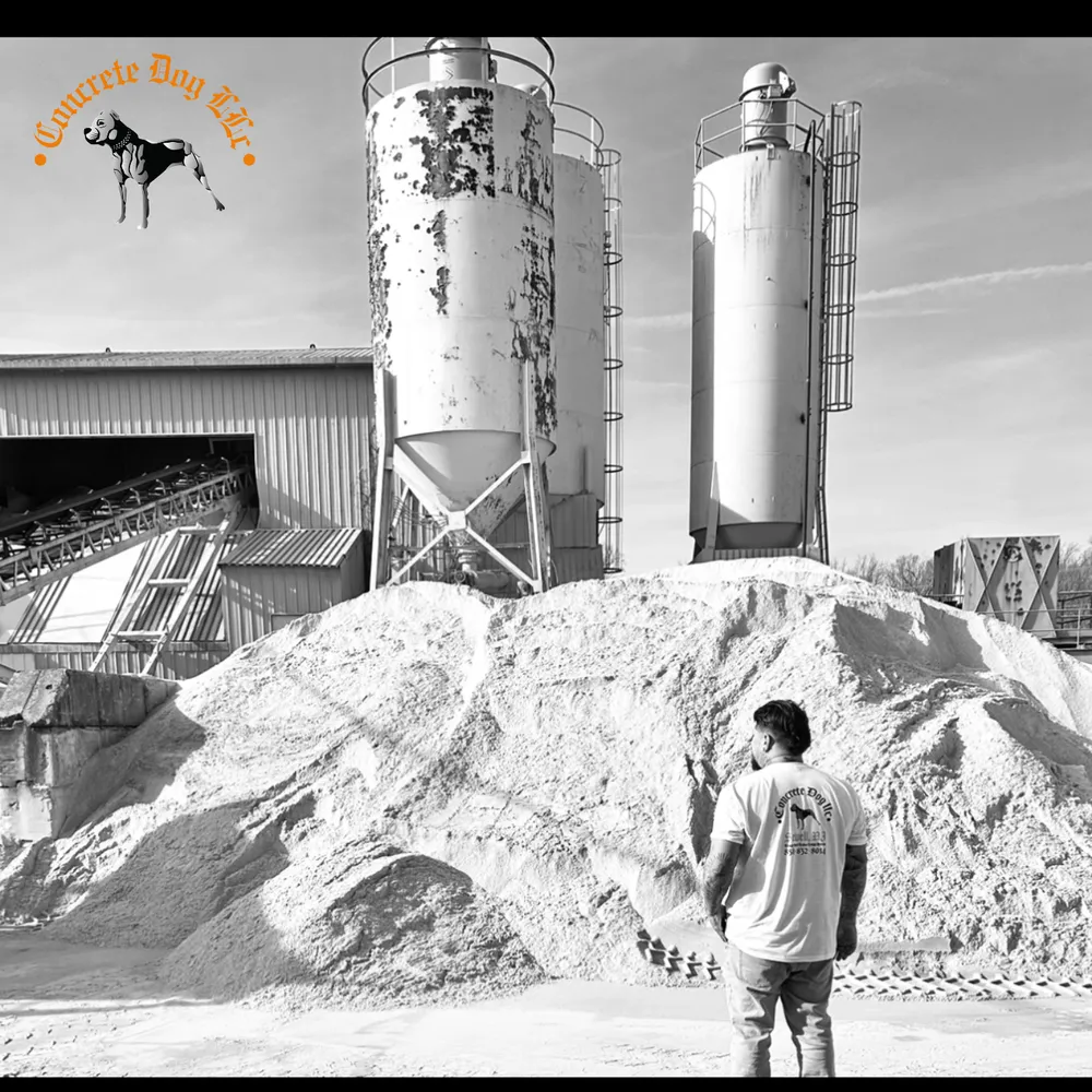 Expert yard maintenance for year-round maintenance across Sewell, NJ - Concrete Dog