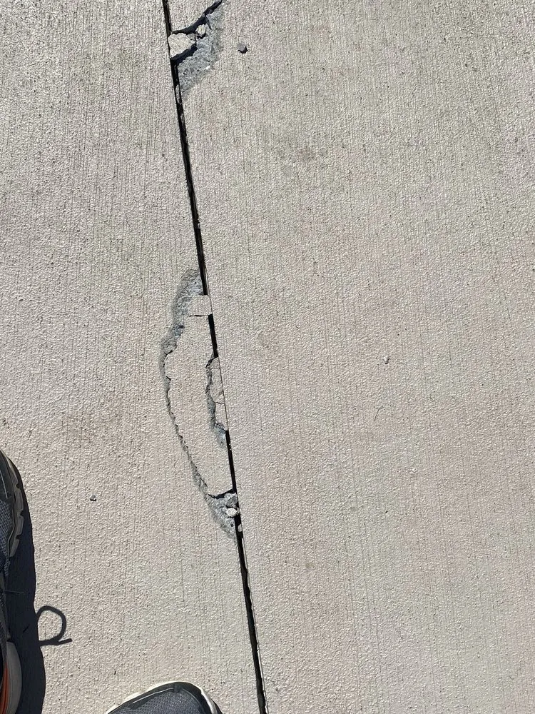 Expert yard maintenance experts serving Easton, PA - Concrete Dos Amigos