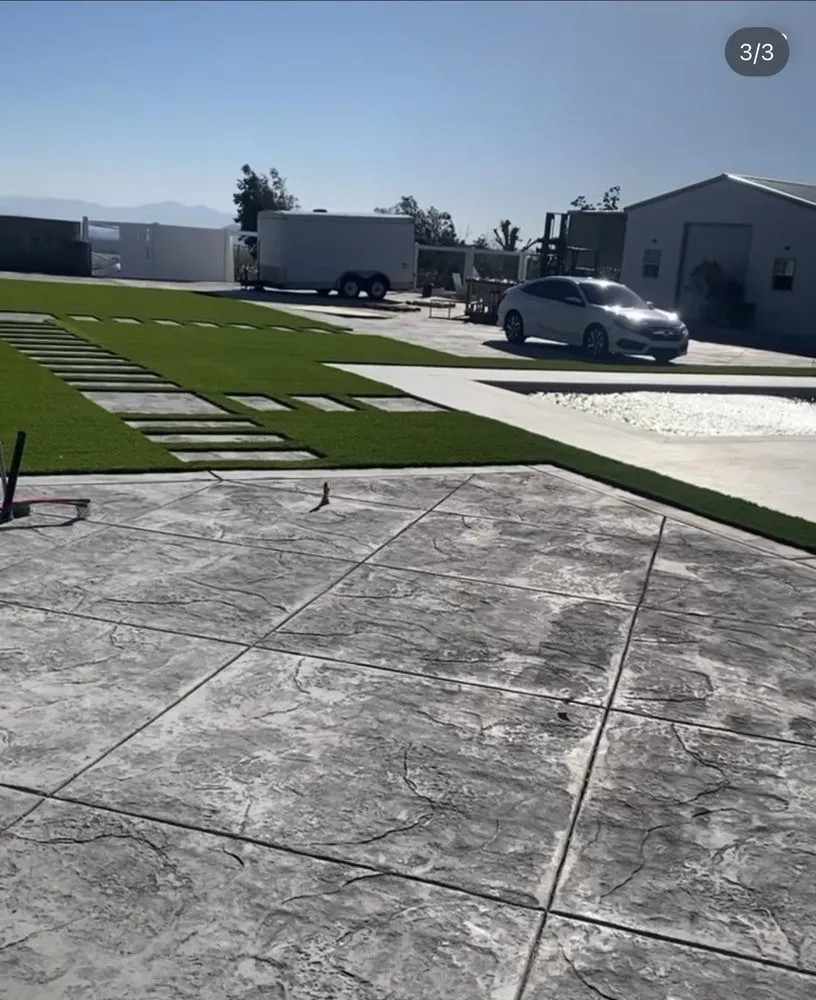 Custom lawn mowing service experts serving Fontana, CA - Concrete Golden State