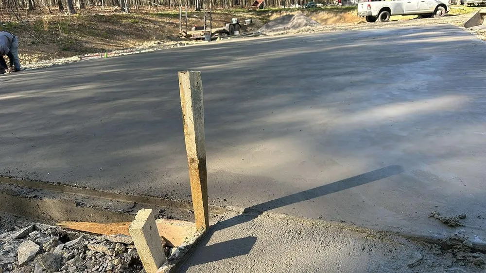 Custom yard maintenance near you in Asheboro, NC by Concrete J & R Service's