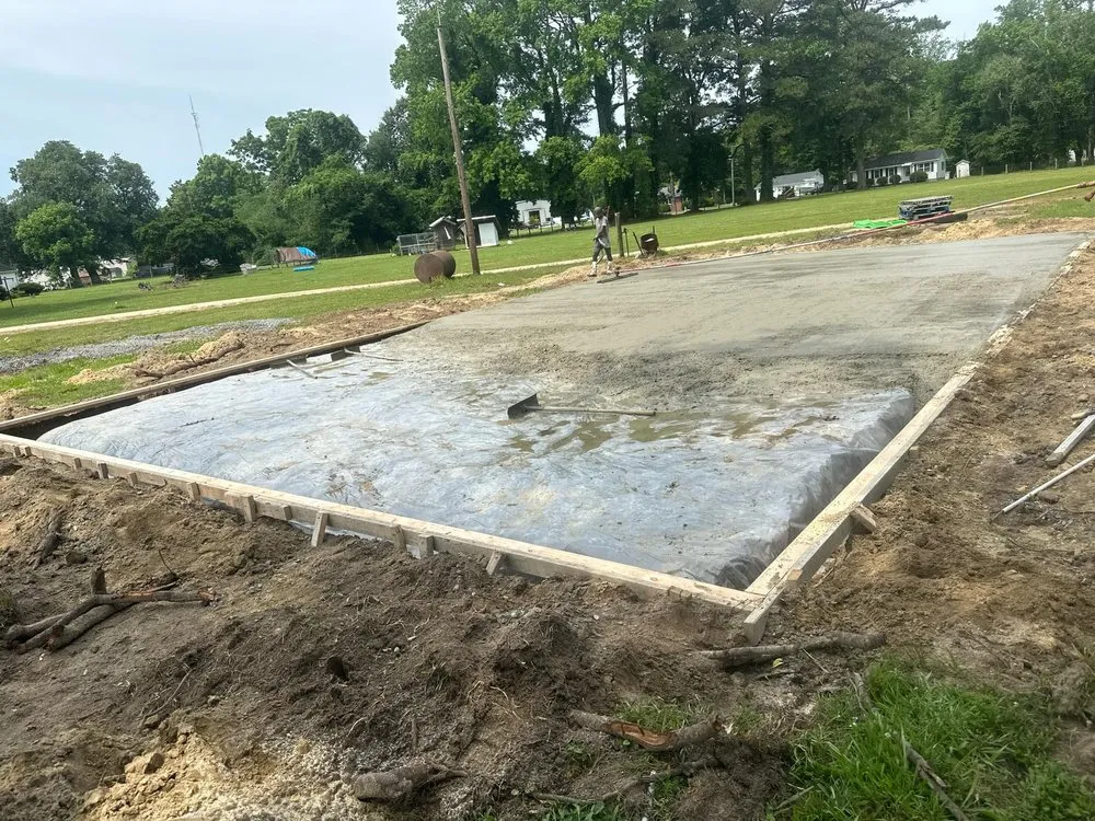 Top-rated yard cleanup service for year-round maintenance across Asheboro, NC - Concrete J & R Service's