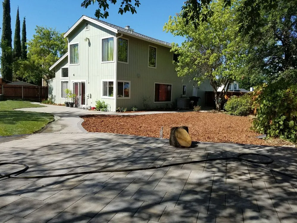 Expert yard cleanup service experts serving Rancho Cordova, CA - Concrete Landscape Services