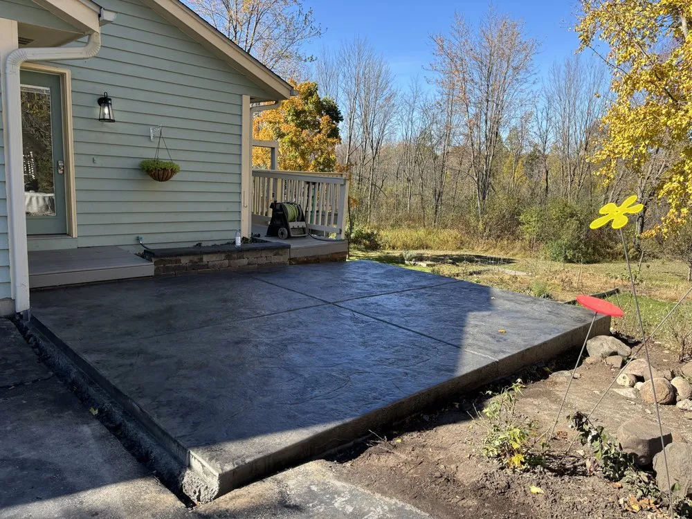 Expert lawn mowing service in Milwaukee, WI - Concrete Landscape Solutions