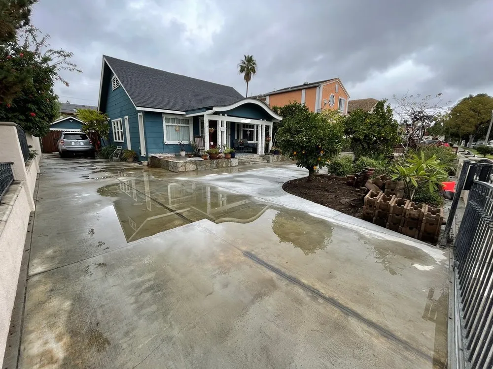 Professional landscaping services experts serving Anaheim, CA - Concrete Plus