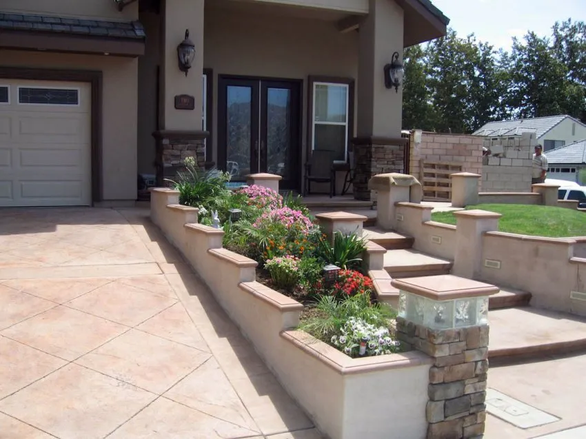 Trusted lawn care service experts serving Fontana, CA - Concrete World