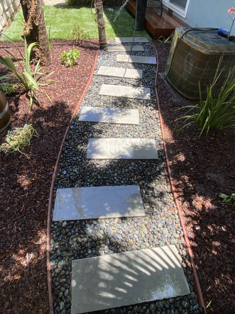 Local lawn care service in Los Angeles, CA by Condes Gardening