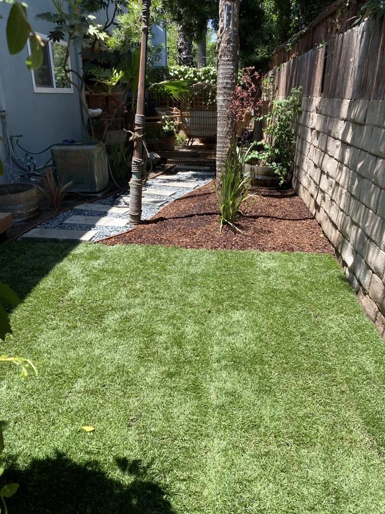 Reliable lawn mowing service for beautiful yards across Los Angeles, CA - Condes Gardening