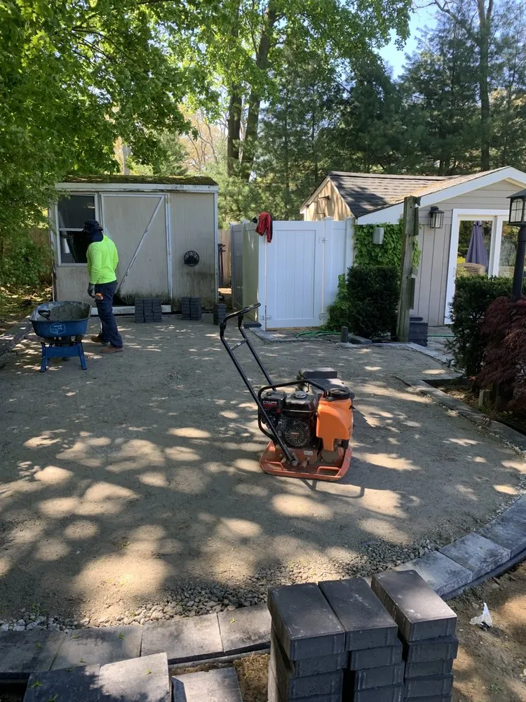 Affordable outdoor landscaping in Ronkonkoma, NY - Confer HAASE