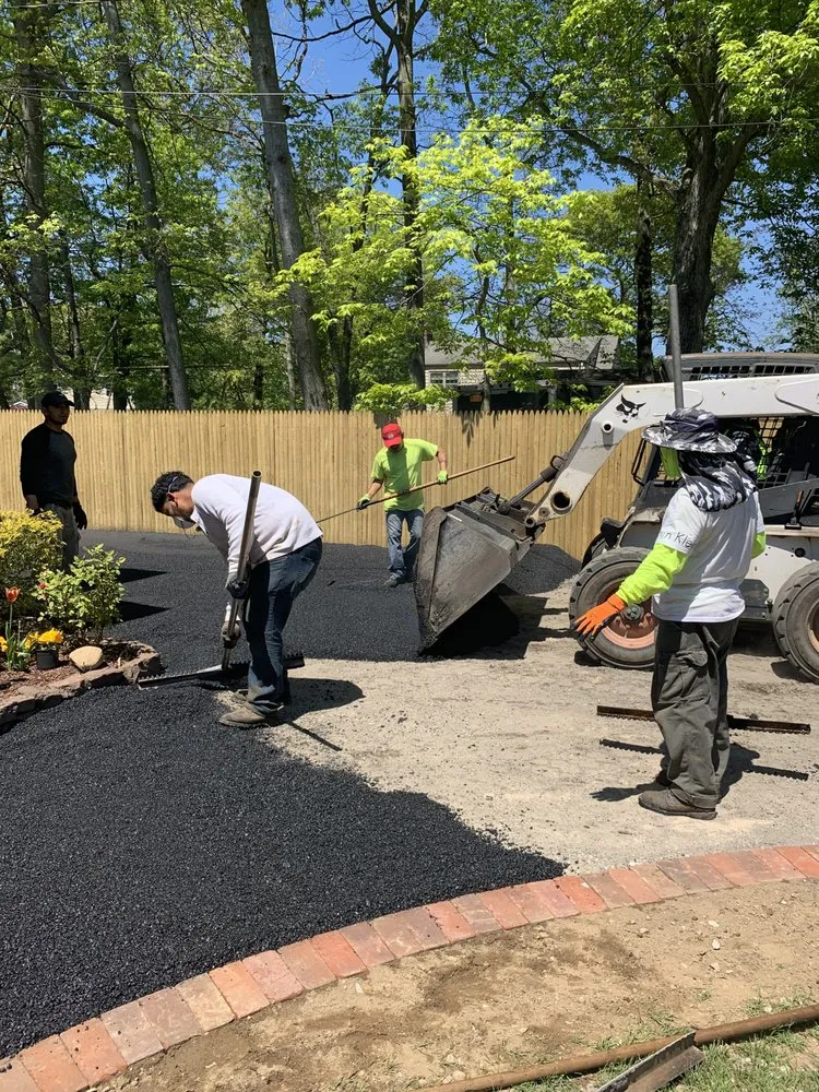 Reliable garden landscaping for homes across Ronkonkoma, NY - Confer HAASE