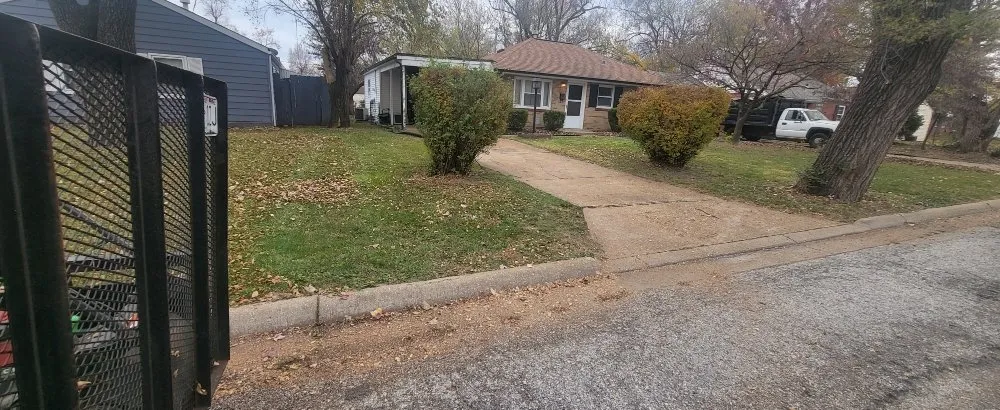 Expert garden landscaping in Florissant, MO - Confident Lawn And Landscaping