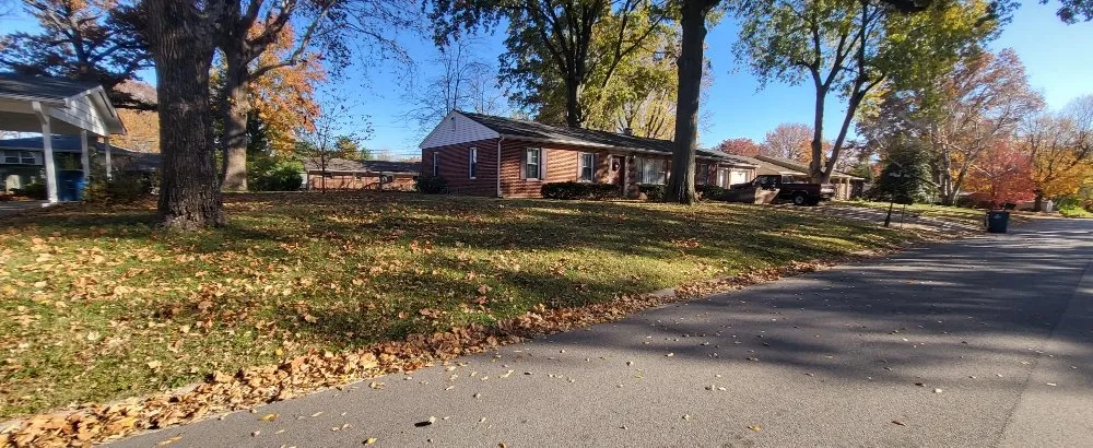 Top-rated landscaping services in Florissant, MO - Confident Lawn And Landscaping