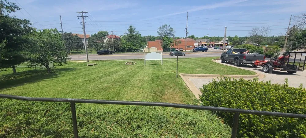 Trusted yard cleanup service in Florissant, MO by Confident Lawn And Landscaping