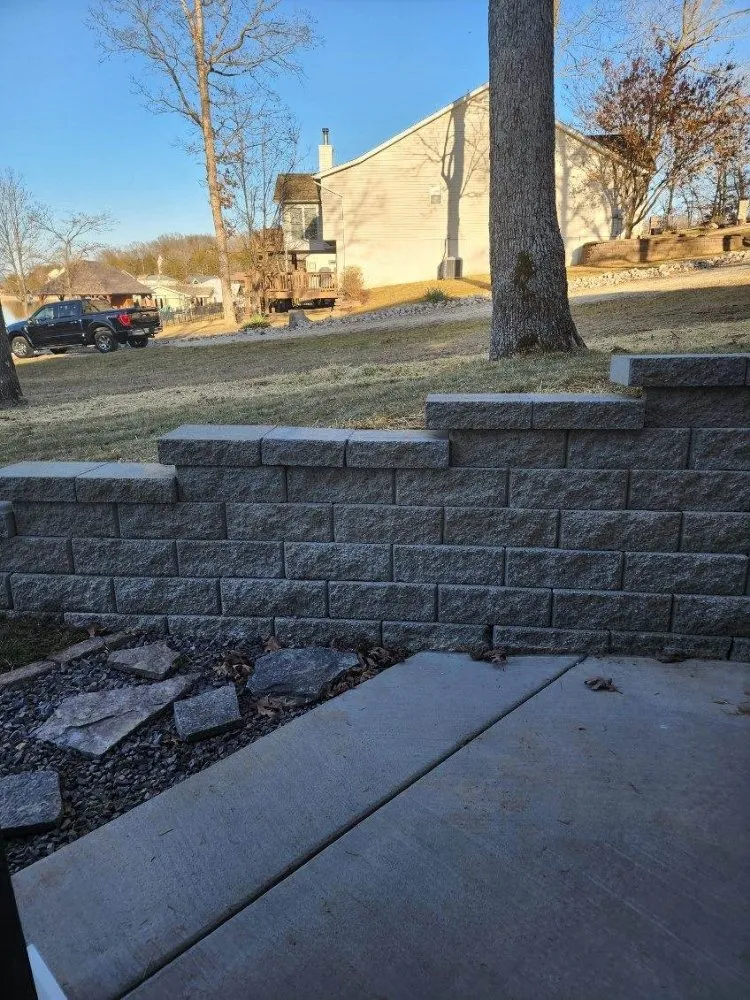 Affordable residential landscaping experts serving Florissant, MO - Confident Lawn And Landscaping