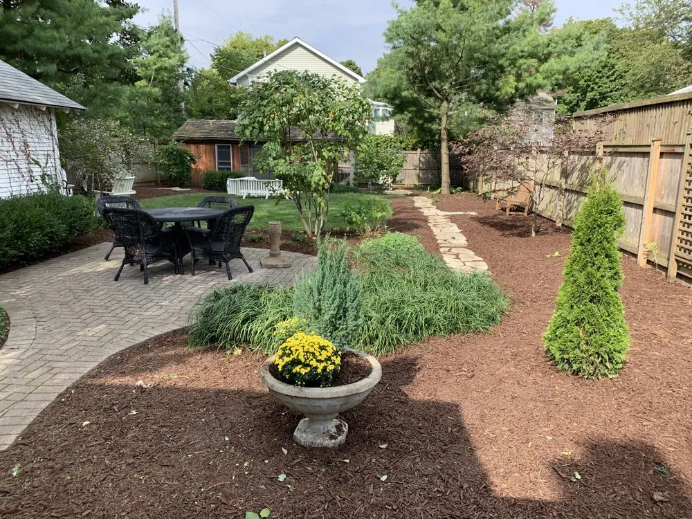 Reliable yard maintenance in Elgin, IL - Conga Landscaping