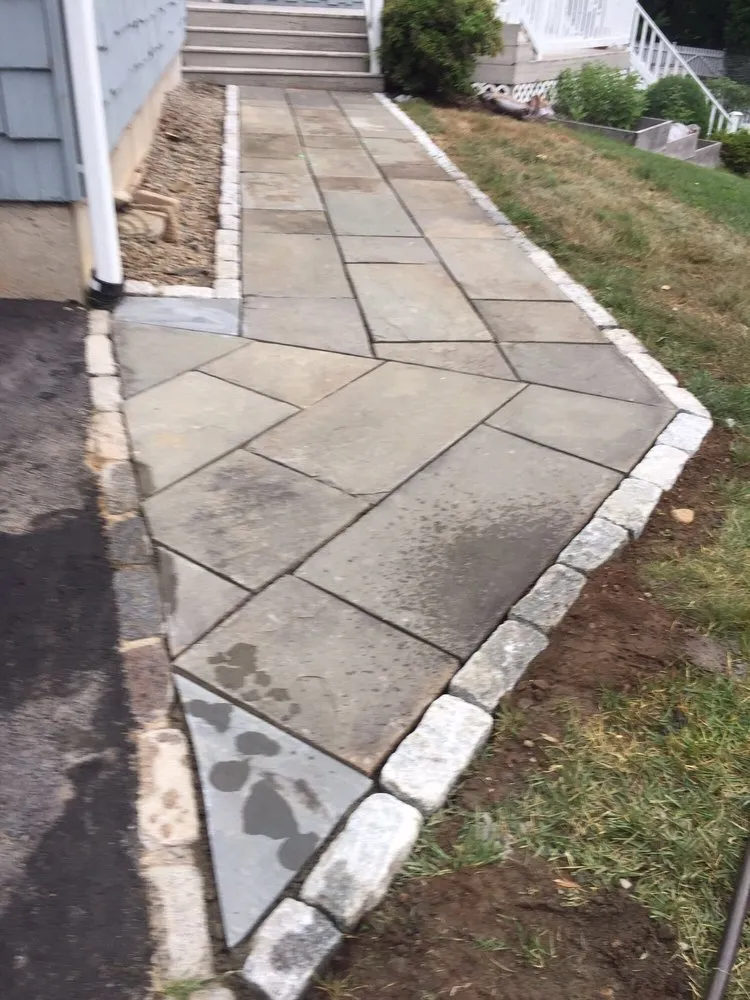 Top-rated yard cleanup service for homes in Norwalk, CT by Connecticut Lawncare & Services